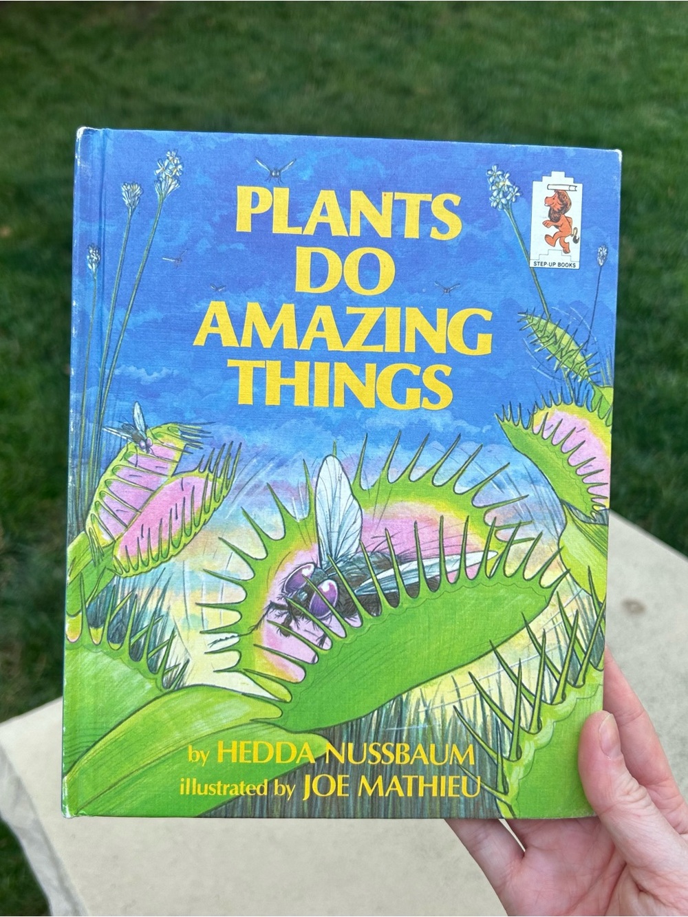 VTG Plants Do Amazing Things — Blue & Green Illustrated Kids' Book